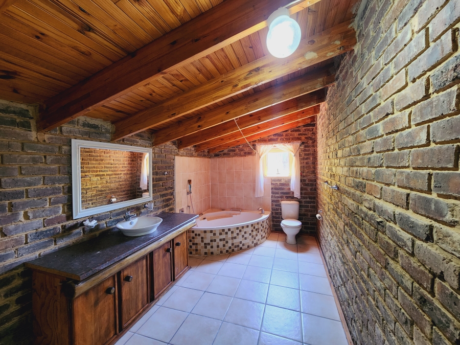 4 Bedroom Property for Sale in Grimbeeck Park North West